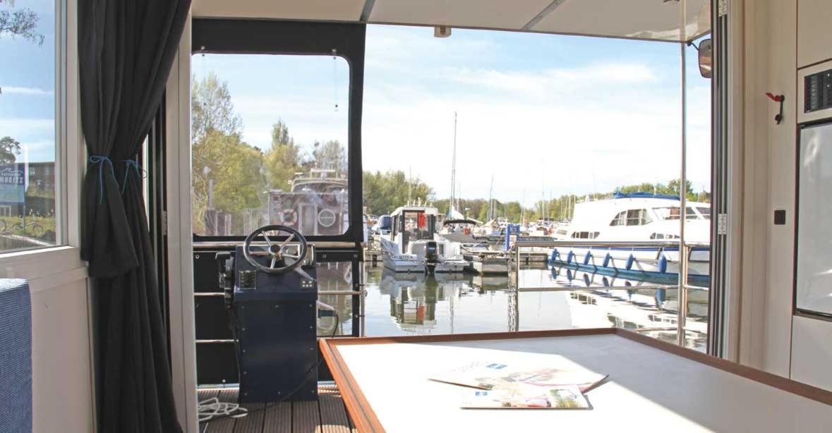 Kuhnle-Tours Ferienwohnung Rechlin Luaran gambar